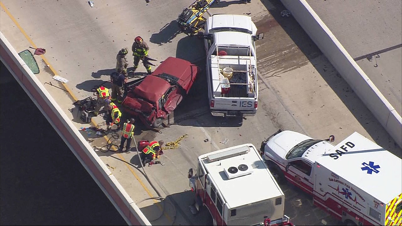 Hwy 281 south ramp to Loop 410 west reopens after fatal accident
